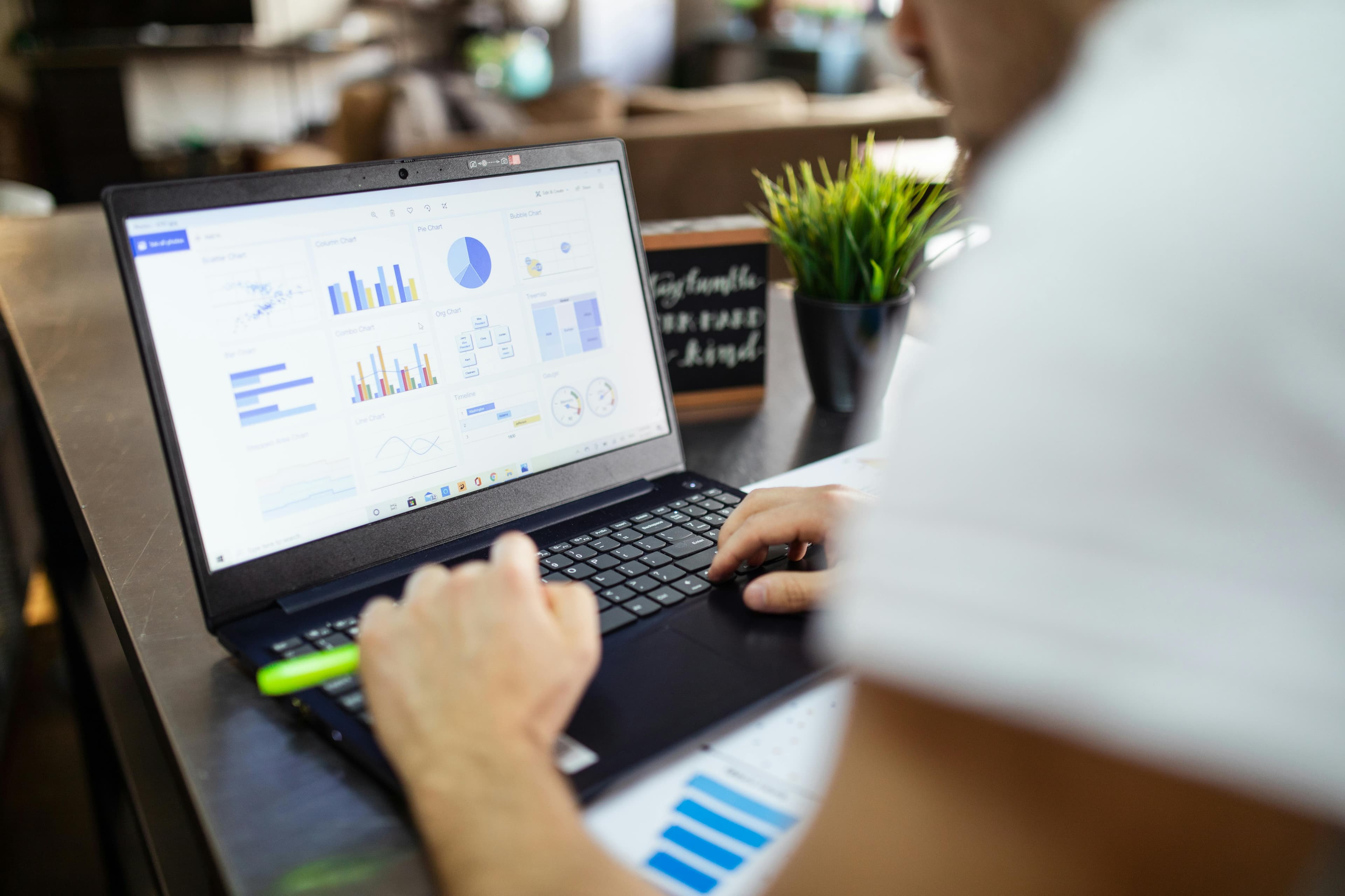 Market Research & Insights